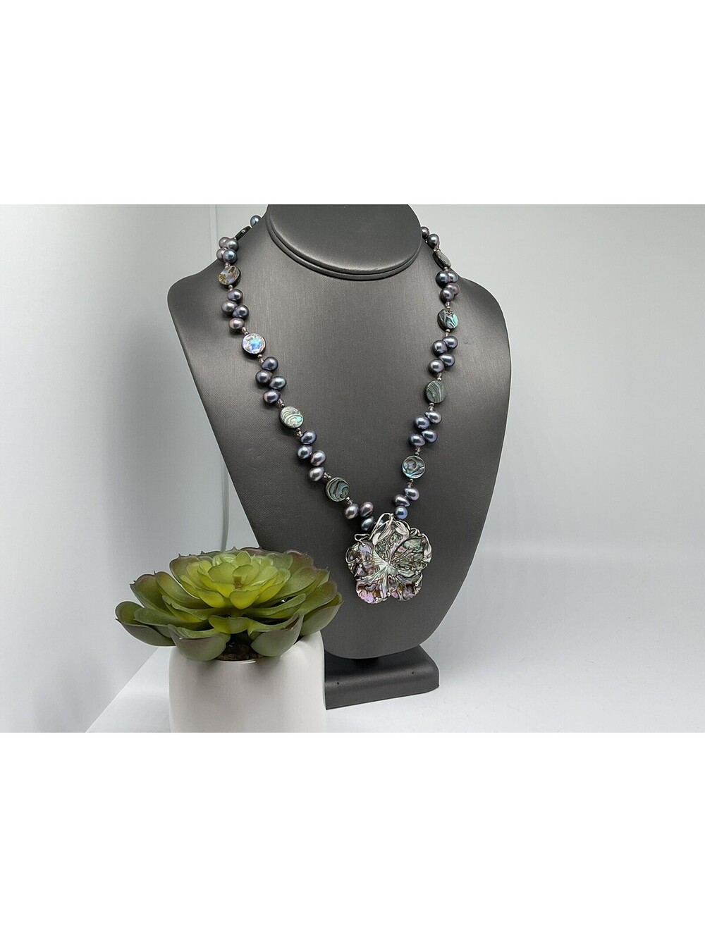 Peacock Baroque Tahitian Cultured Pearl Strand w/Abalone Disks / Lg Flower